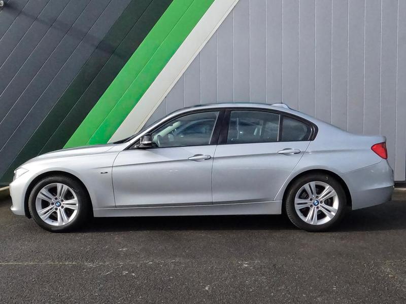 Bmw Série 3 F30 318d 143 ch Sport a