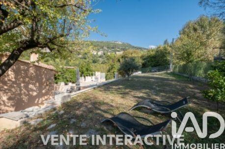 Maison - 240 m² - 5 pièces