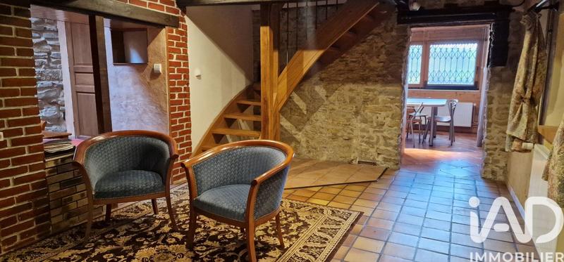 Maison - 241 m² - 8 pièces