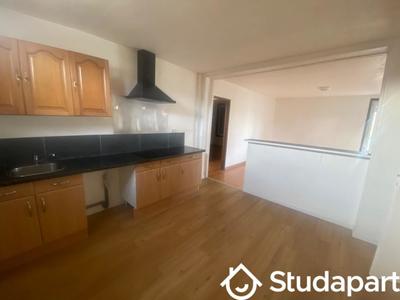 Appartement - 80 m² - 3 pièces