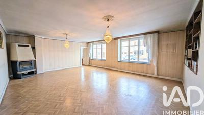 Maison - 215 m² - 6 pièces