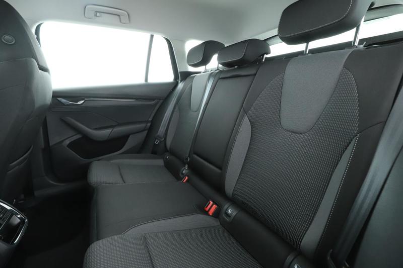 Skoda Octavia Combi 1.0 Tsi Mhev e-Tec Business Dsg7 110 ch