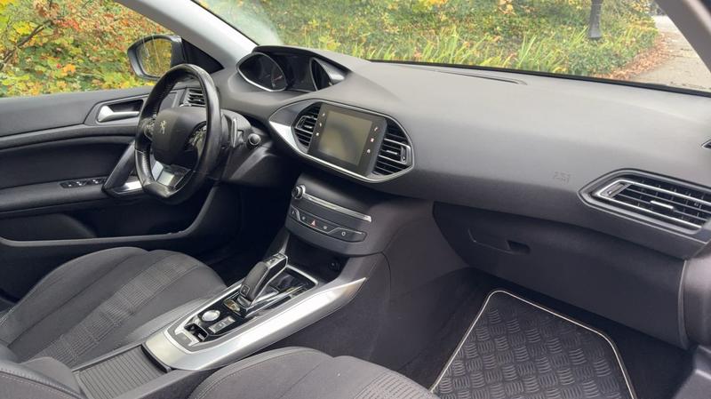 Peugeot 308 Sw II 1.5 BlueHDi 130 Eat8 Allure Business - Automatique