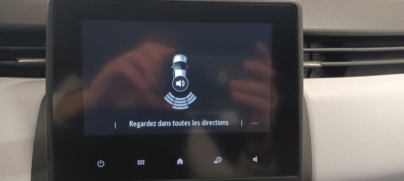 Renault Clio V TCe 90 X-Tronic Evolution