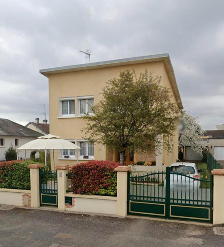 Maison - 137 m² - 5 pièces