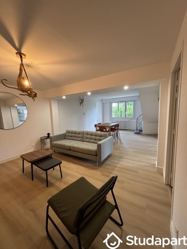 Chambre - 13 m² - 1 pièce