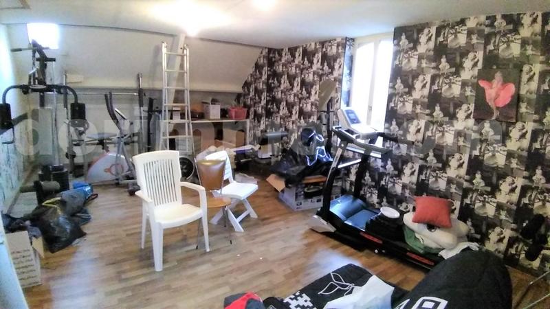 Maison - 248 m² - 10 pièces