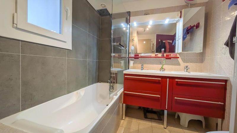 Maison - 160 m² - 8 pièces