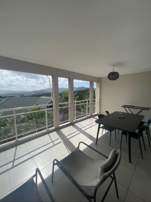 Appartement - 80 m² - 4 pièces