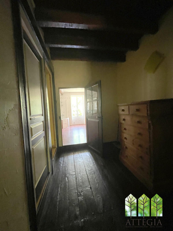 Maison - 180 m² - 5 pièces