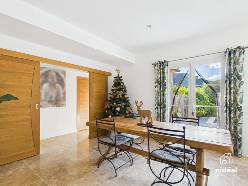 Villa - 130 m² - 5 pièces