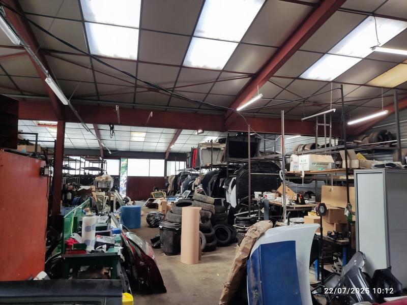 Entrepôt - 5 400 m²