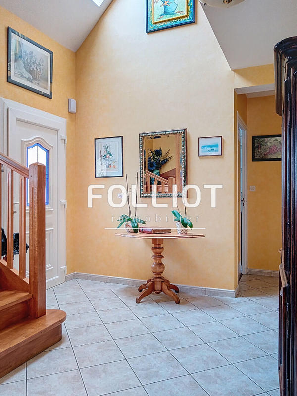 Maison - 137 m² - 5 pièces