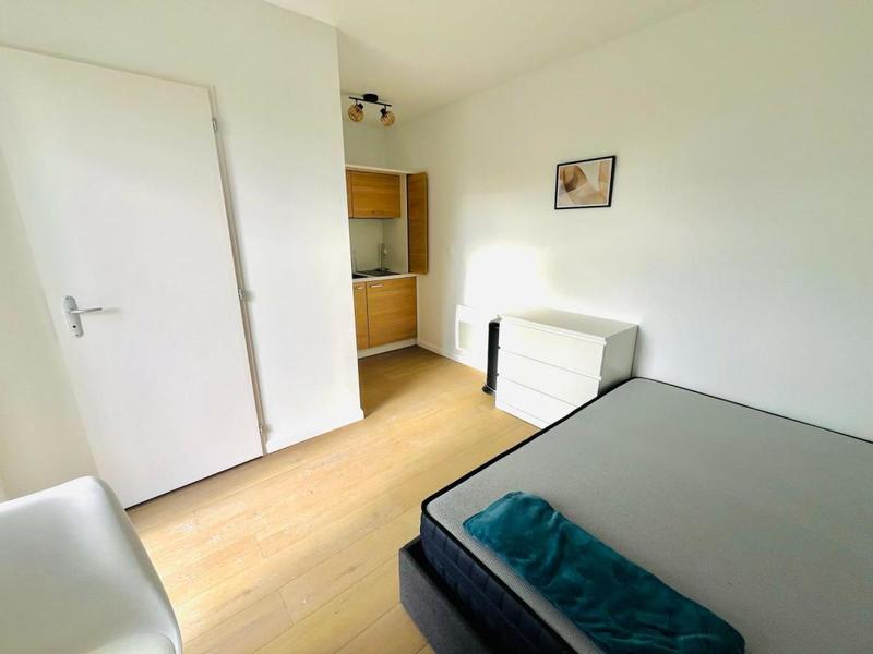 Studio - 15 m² - 1 pièce