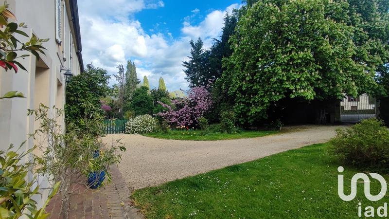 Maison - 310 m² - 15 pièces