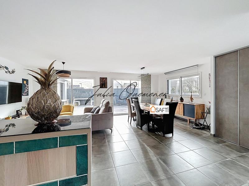 Maison - 100 m² - 5 pièces