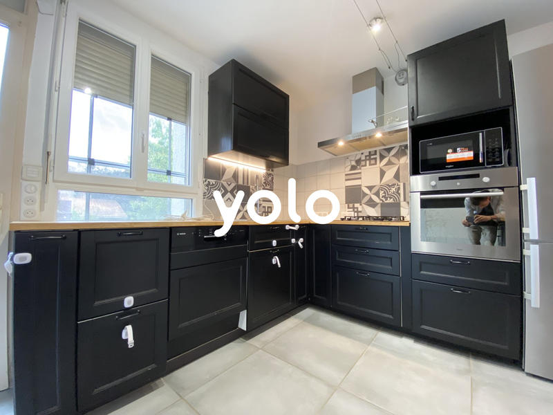 Maison - 95 m² - 5 pièces