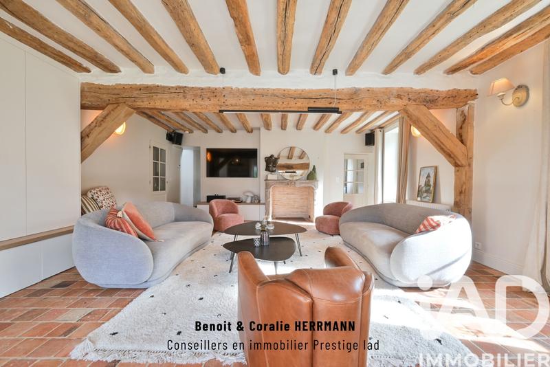 Maison - 208 m² - 7 pièces