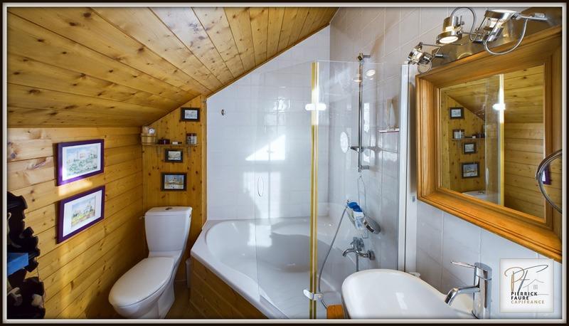 Châlet - 206 m² - 10 pièces