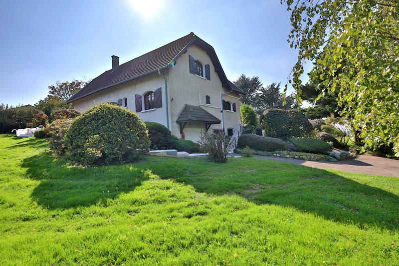 Maison - 178 m² - 6 pièces