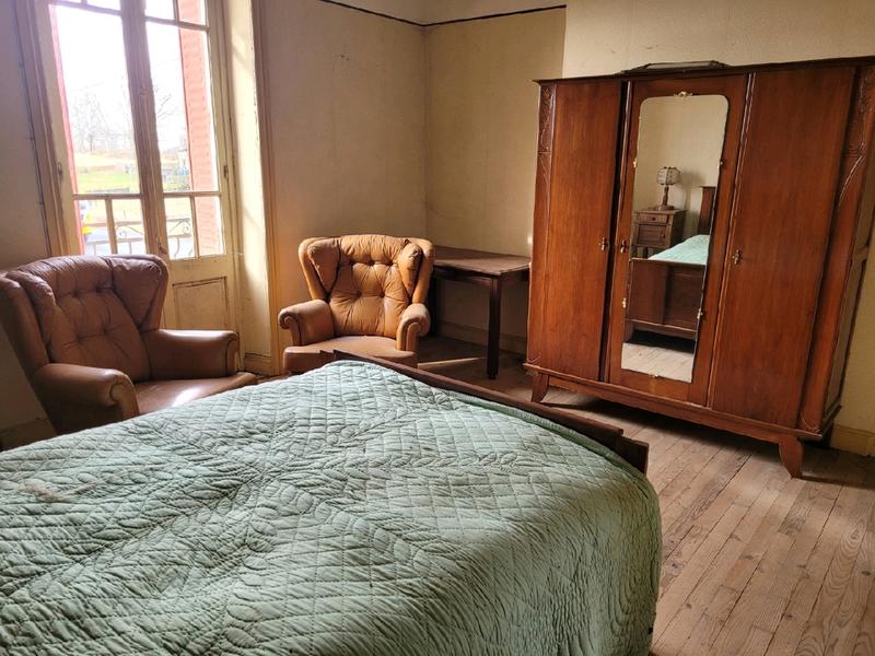 Maison - 159 m² - 7 pièces