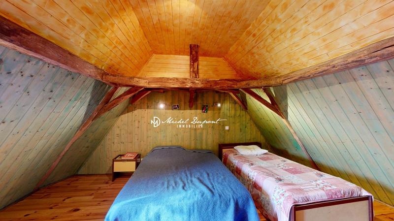 Maison - 196 m² - 8 pièces