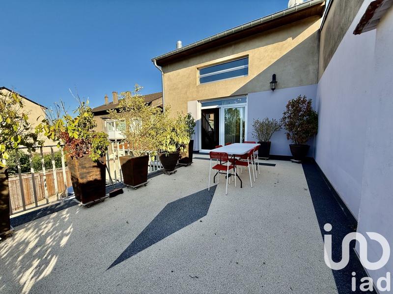 Maison - 190 m² - 6 pièces