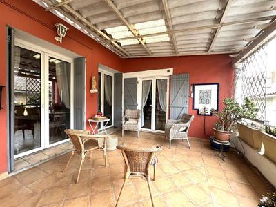 Maison de ville - 245 m² - 5 pièces