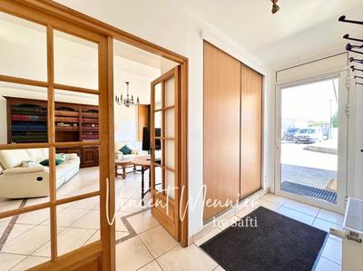 Maison - 216 m² - 9 pièces