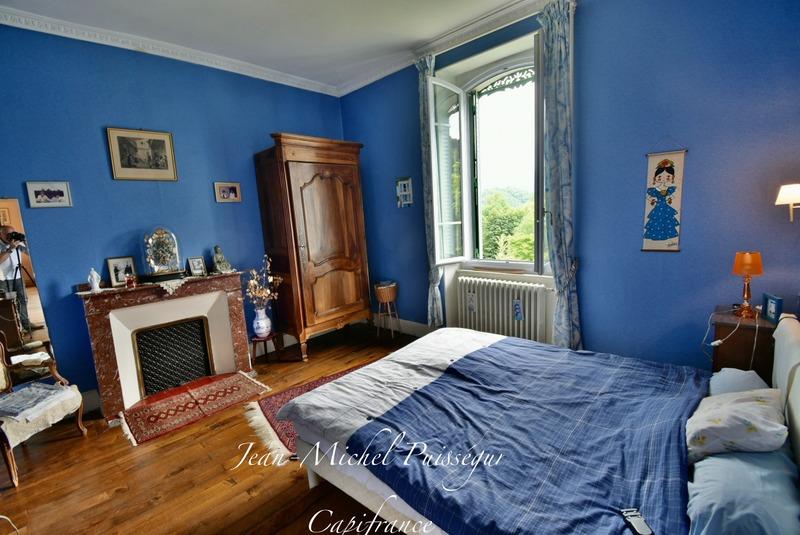 Maison bourgeoise - 220 m² - 9 pièces