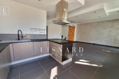 Appartement - 78 m² - 4 pièces