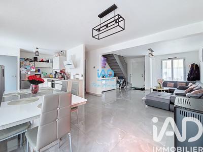 Maison - 91 m² - 5 pièces