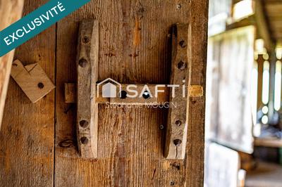 Maison - 360 m² - 10 pièces