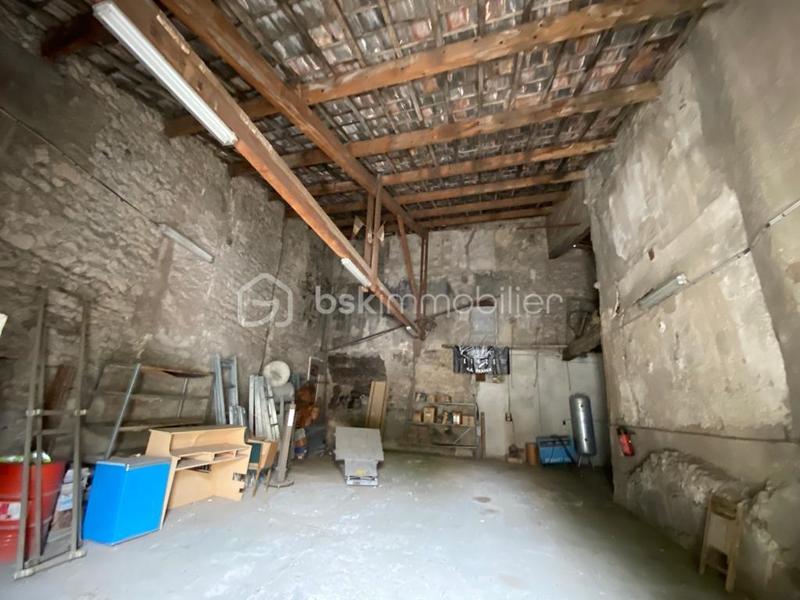 Immeuble - 150 m² - 1 pièce