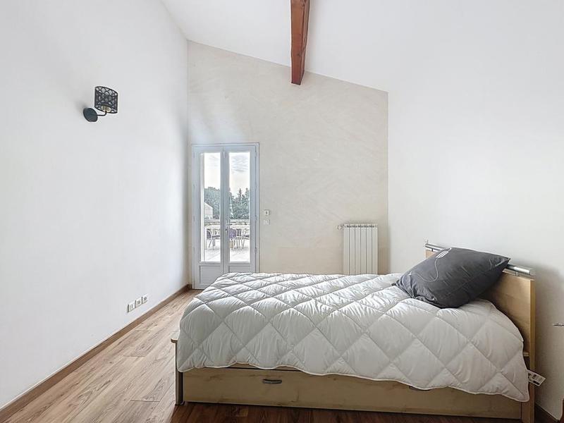 Maison - 300 m² - 7 pièces