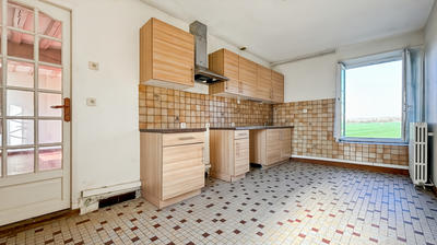 Maison - 170 m² - 9 pièces