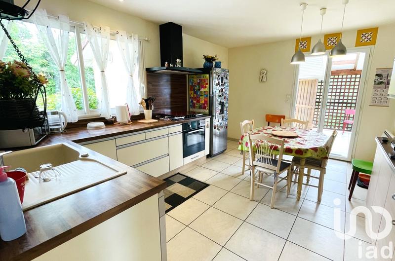 Maison - 140 m² - 5 pièces