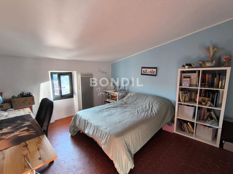 Maison de village - 87 m² - 5 pièces