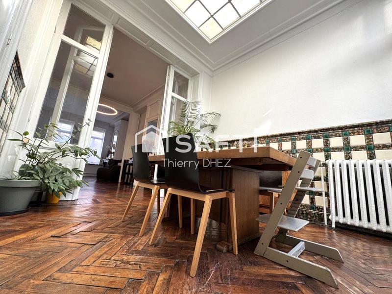 Maison de maîtres - 198 m² - 8 pièces