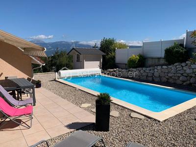 Maison - 136 m² - 5 pièces