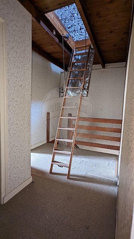 Maison - 280 m² - 8 pièces