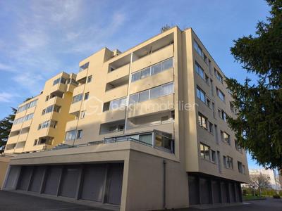 Appartement - 81 m² - 4 pièces