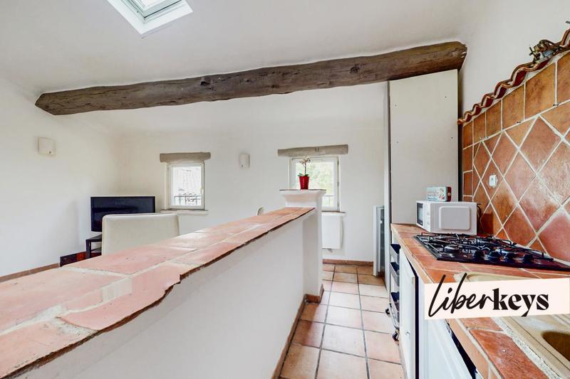 Appartement ancien - 63 m² - 4 pièces