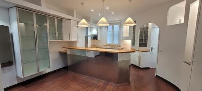 Appartement - 81 m² - 3 pièces