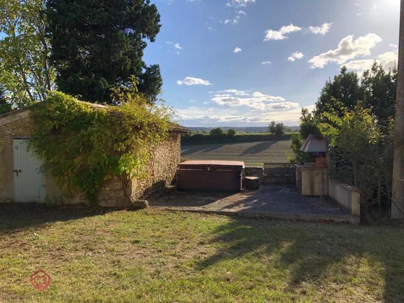 Corps de ferme - 412 m² - 10 pièces