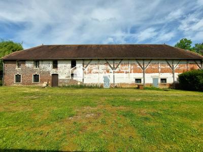 Maison - 470 m² - 15 pièces