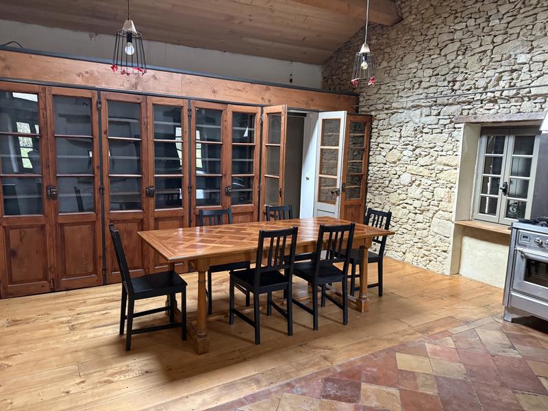 Maison - 258 m² - 6 pièces