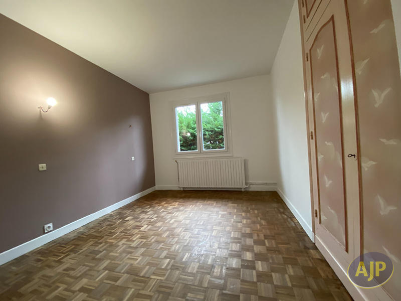 Maison - 105 m² - 4 pièces