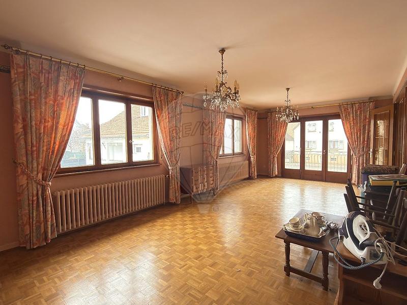 Maison - 140 m² - 6 pièces