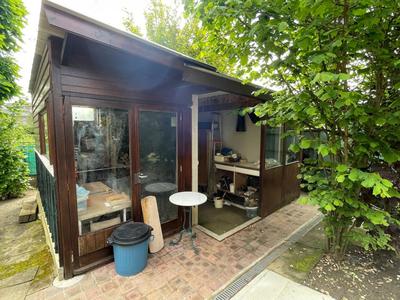 Maison - 400 m² - 3 pièces